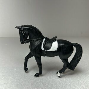 Schleich Safari Winners Circle Horse James on Dancing Bells Dressage Warmblood